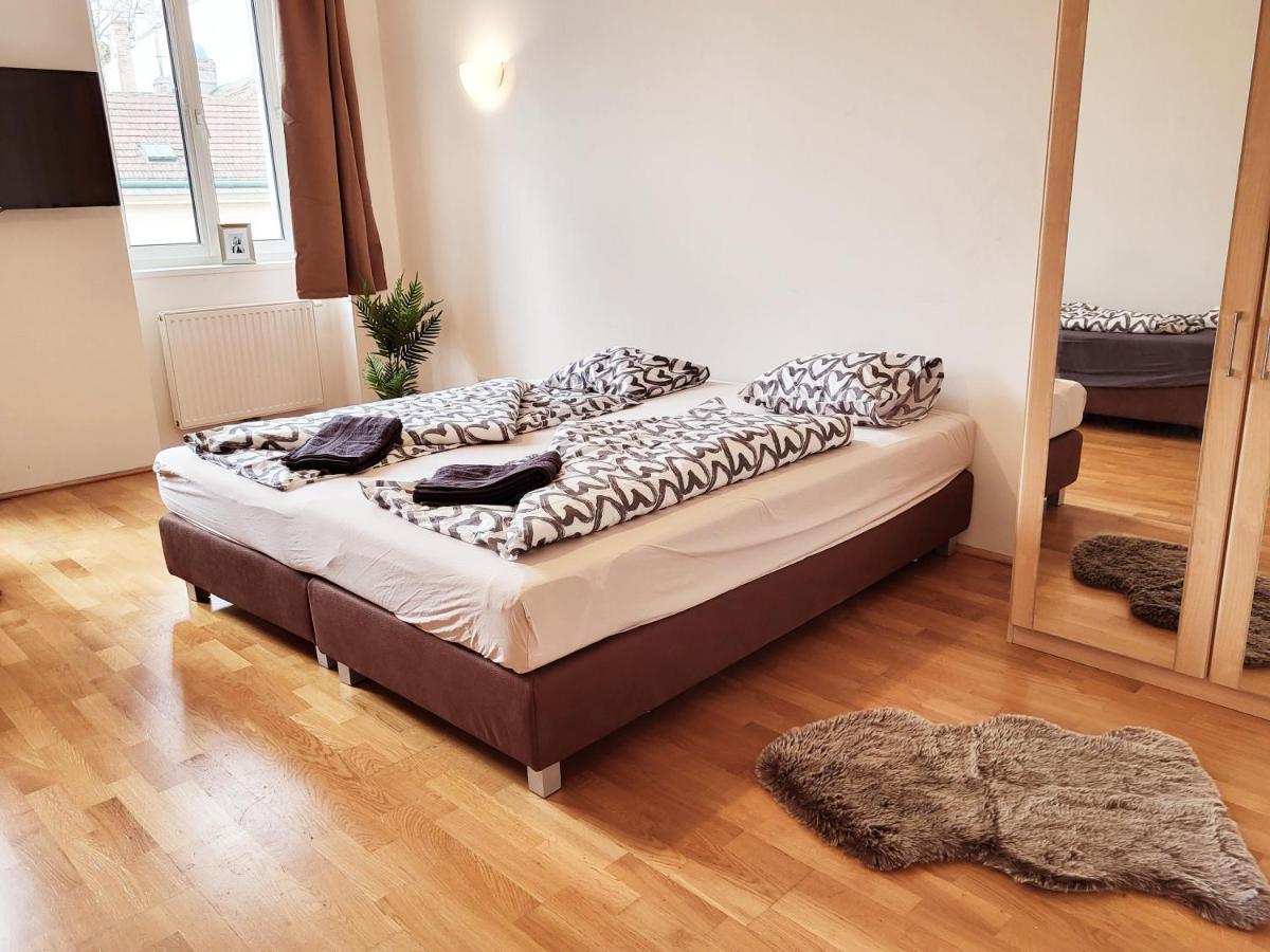 Floridsdorfer Apartment - Free Highspeed-Internet Viena Exterior foto