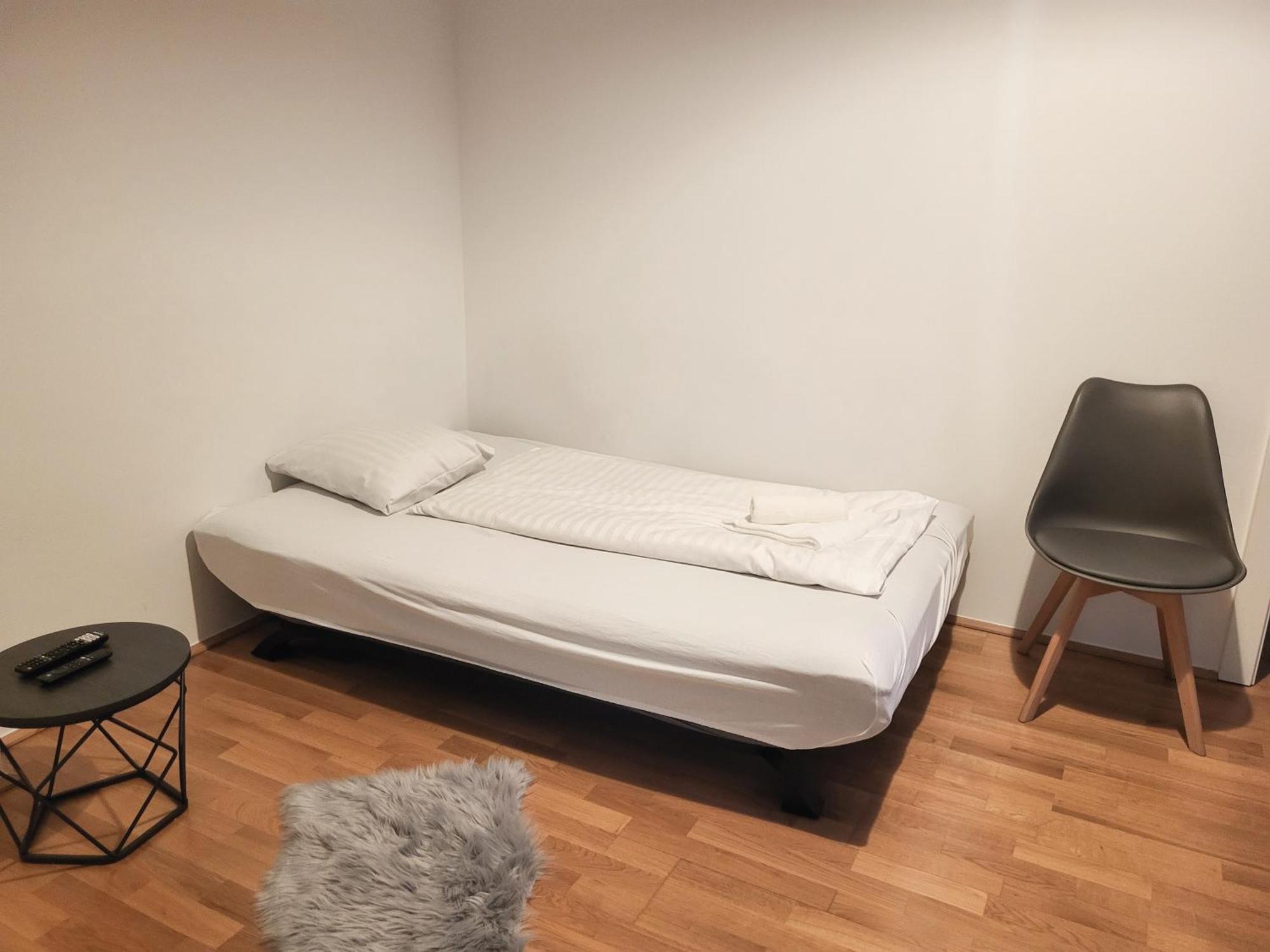 Floridsdorfer Apartment - Free Highspeed-Internet Viena Exterior foto